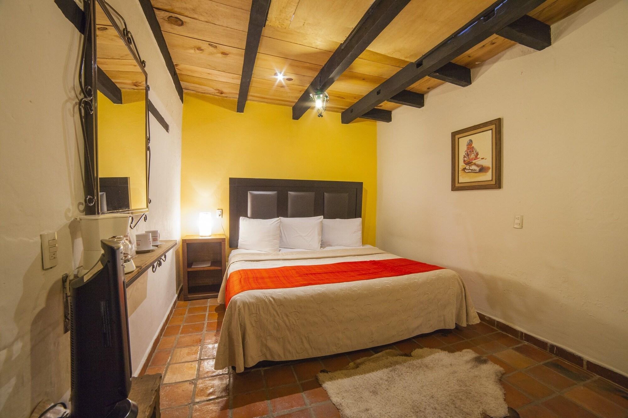 Hotel Adobe Y Teja San Cristóbal de Las Casas Kültér fotó