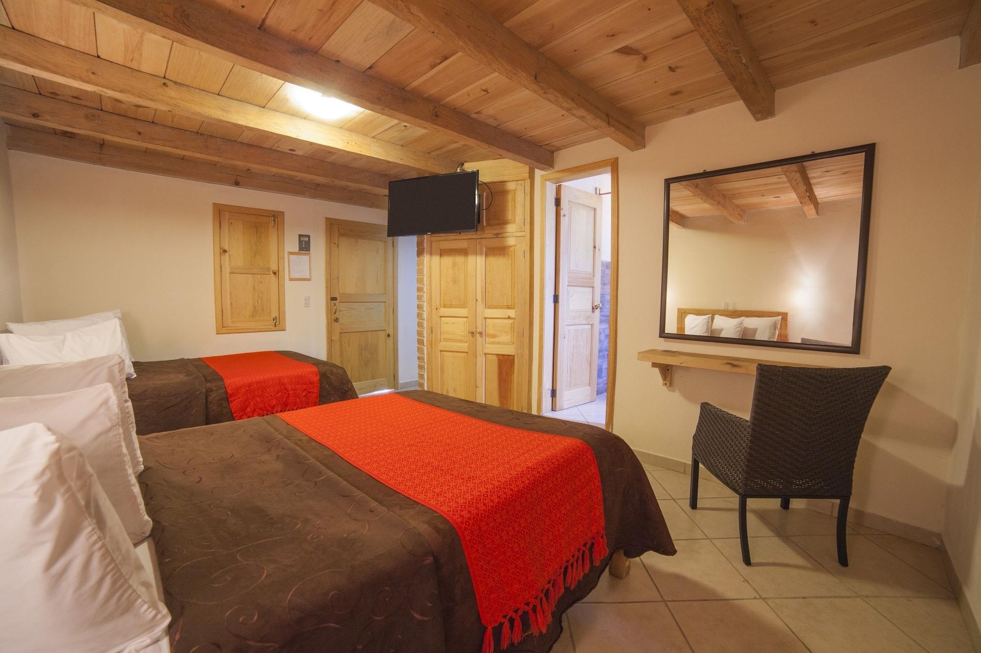 Hotel Adobe Y Teja San Cristóbal de Las Casas Kültér fotó