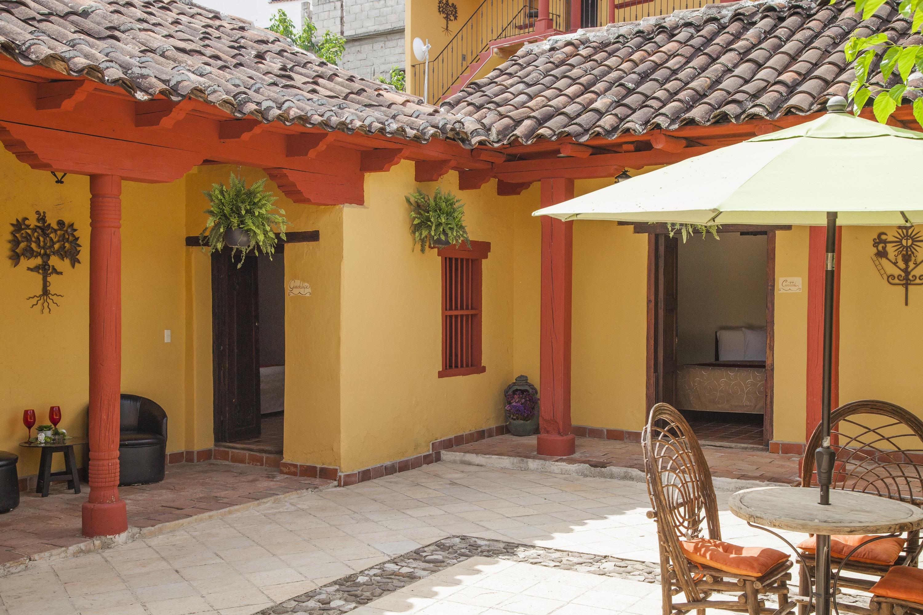 Hotel Adobe Y Teja San Cristóbal de Las Casas Kültér fotó