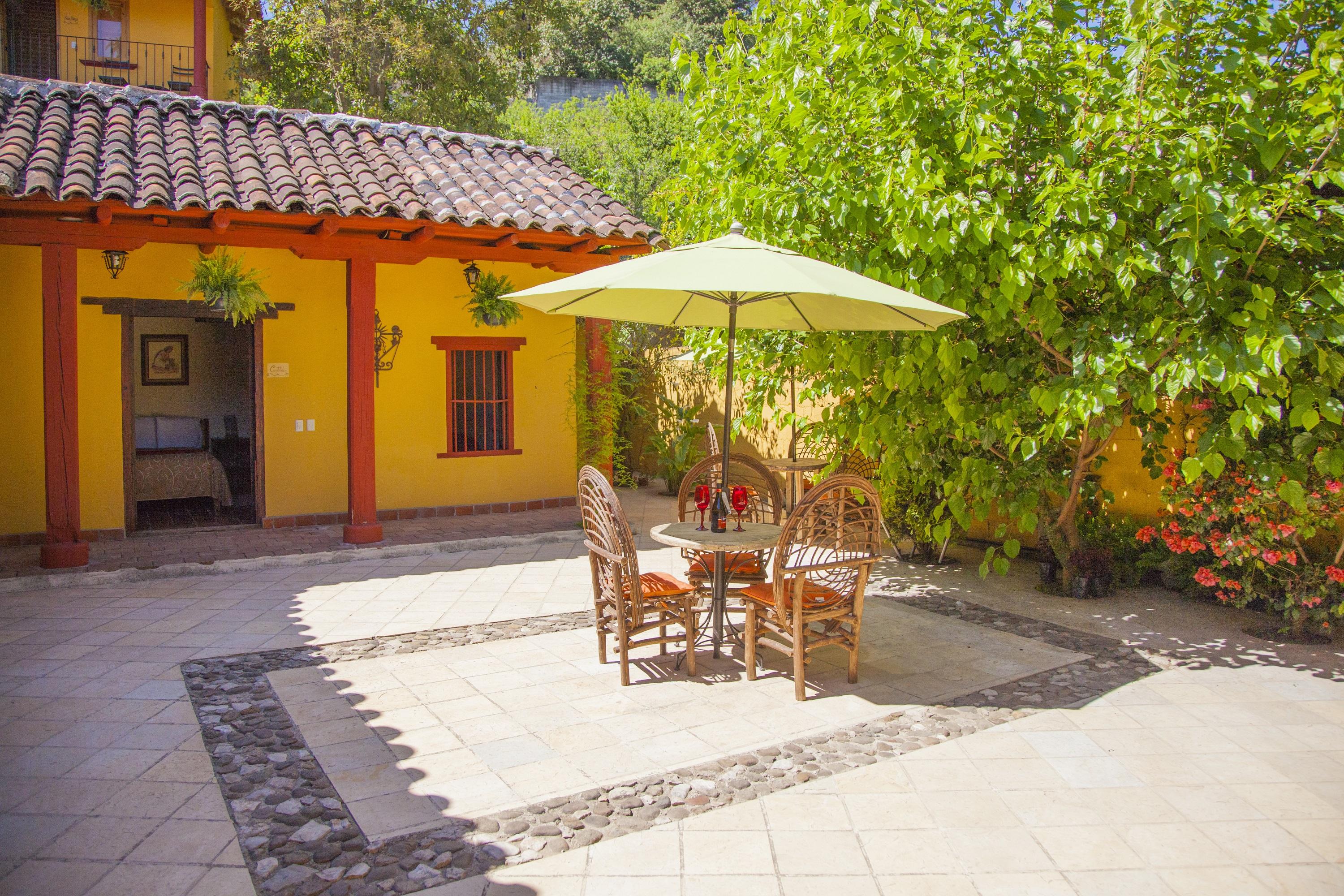 Hotel Adobe Y Teja San Cristóbal de Las Casas Kültér fotó
